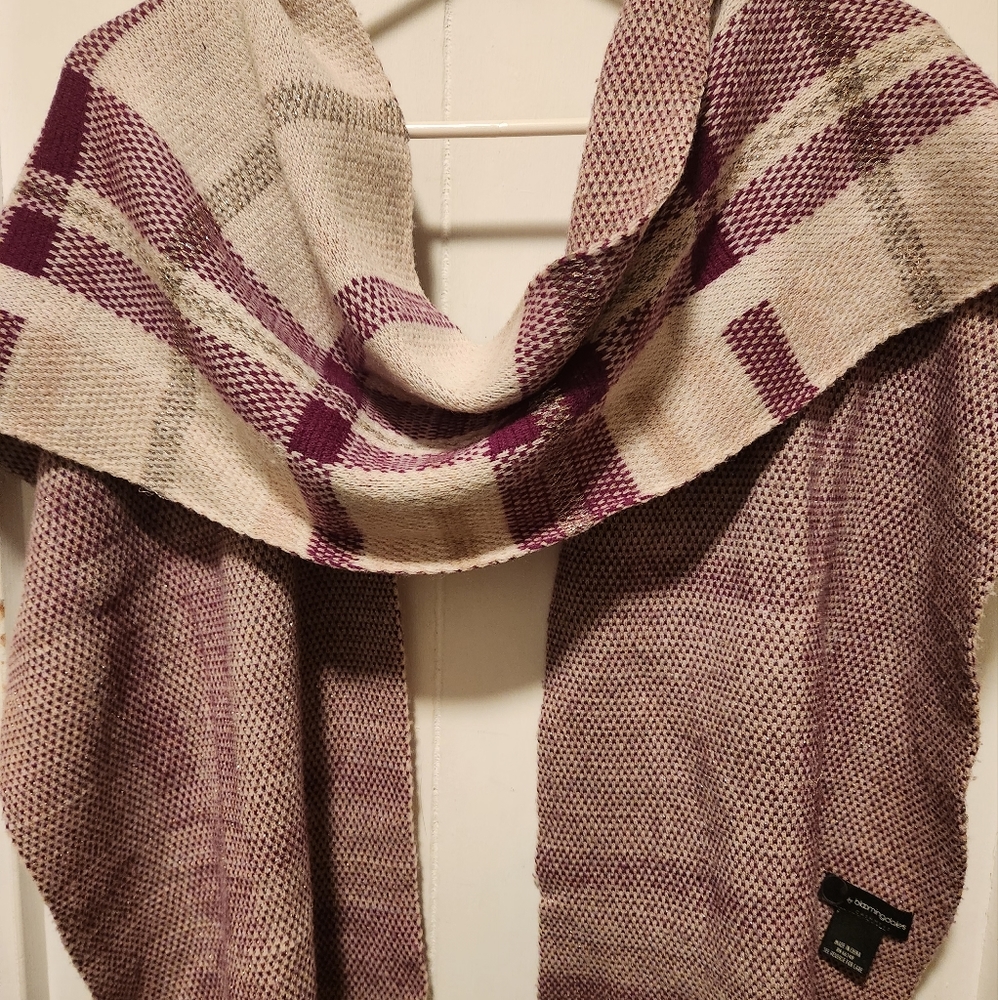 C by Bloomingdale's scarf, Made in China, Multi-color- Pre-owned